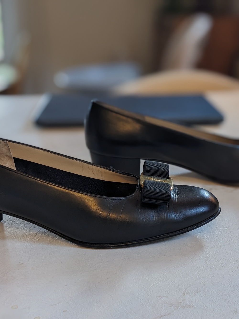 Salvatore Ferragamo Black Leather Vara Bow Flats with Gold Accent - Picture 2 of 5